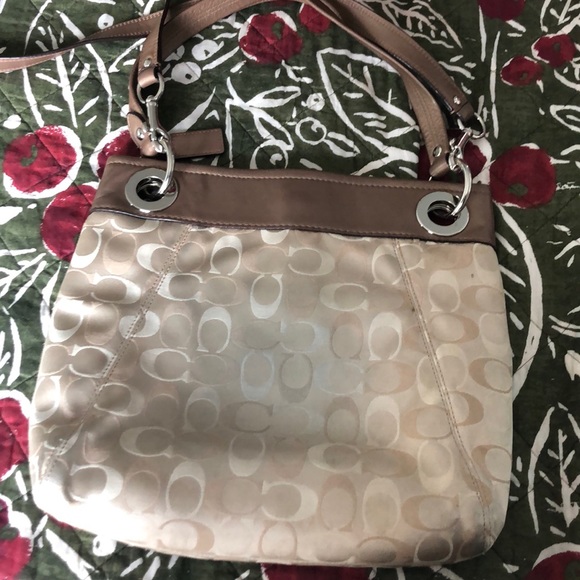 Purse - Picture 3 of 4